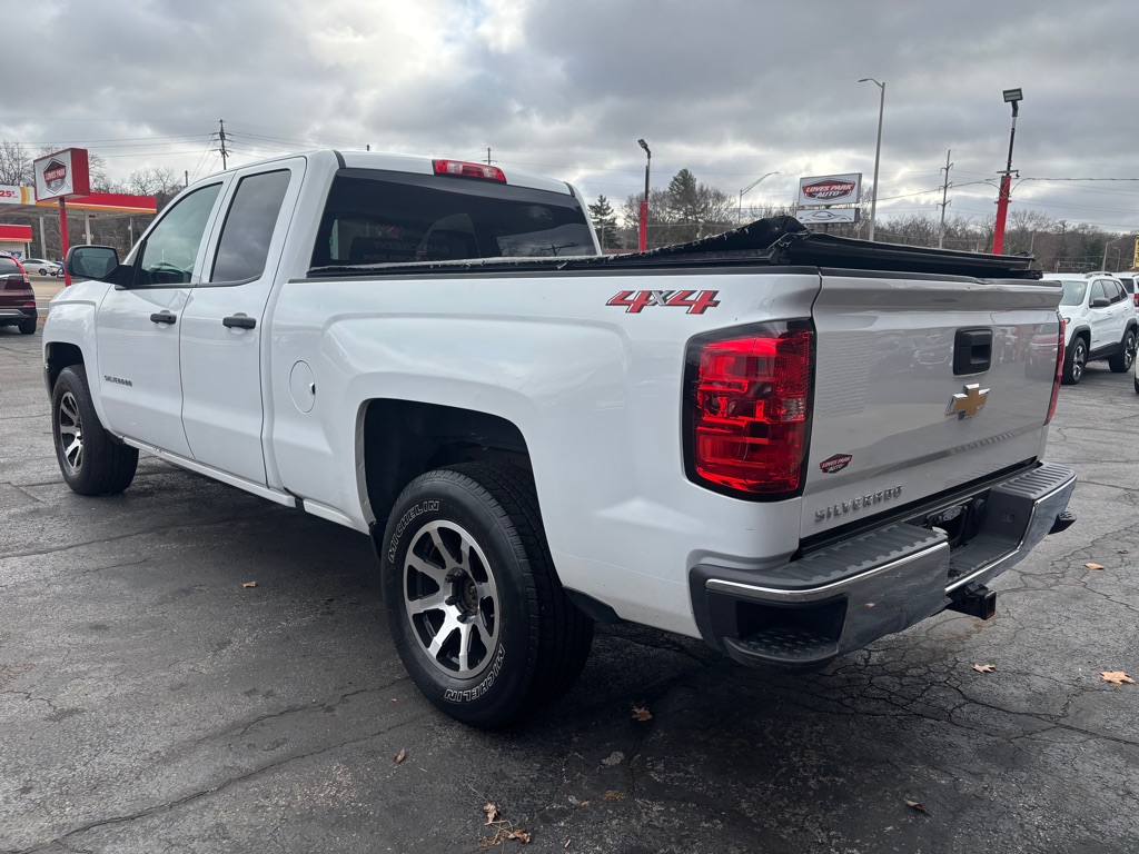 Photo 3 of this CHEVROLET SILVERADO 1500