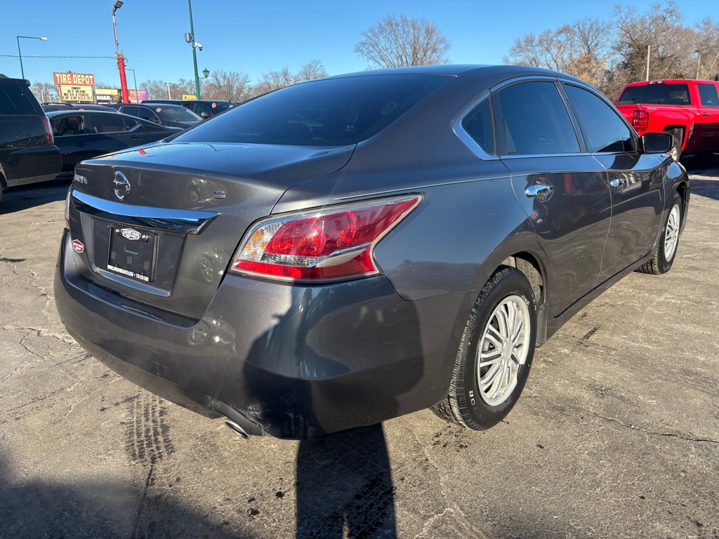 Photo 3 of this NISSAN ALTIMA