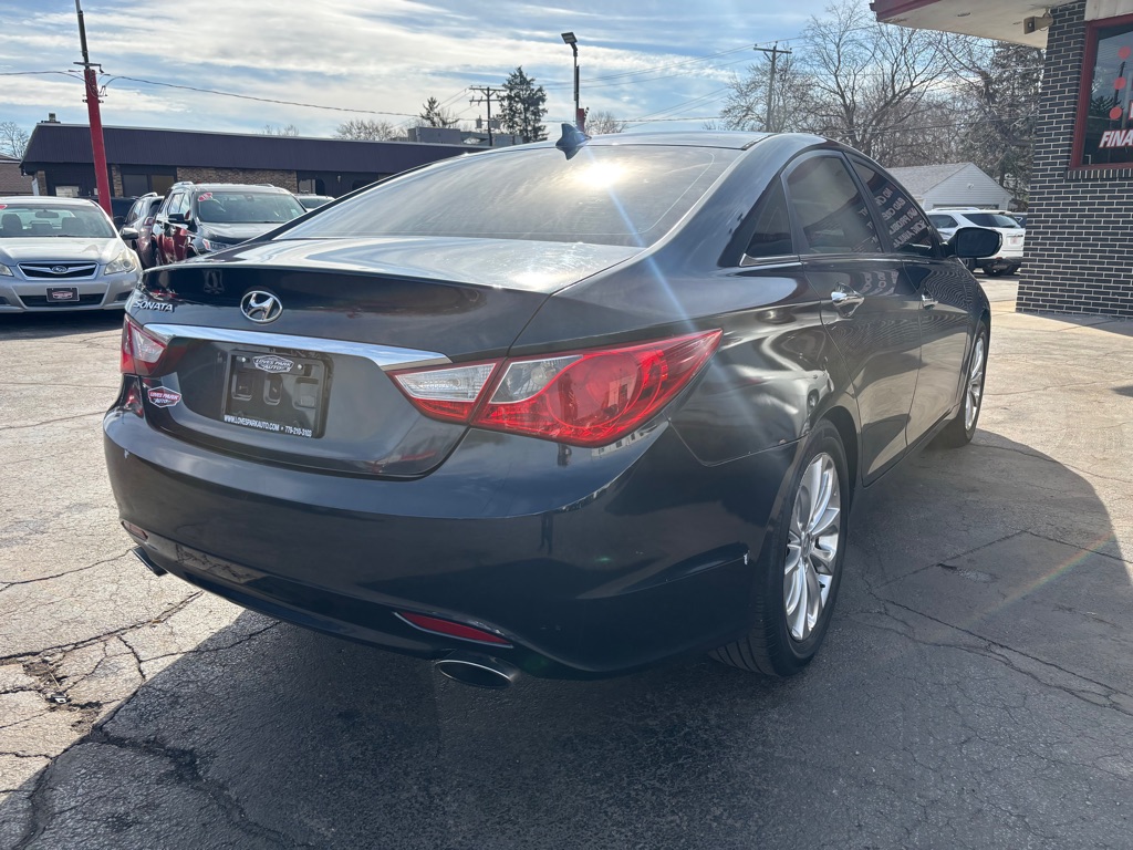 Photo 4 of this HYUNDAI SONATA