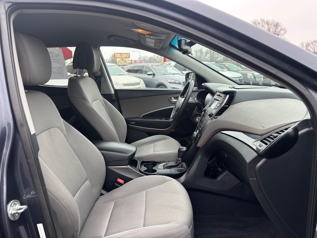 Photo 9 of this HYUNDAI SANTA FE SPORT
