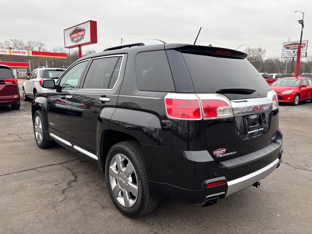 Photo 3 of this GMC TERRAIN