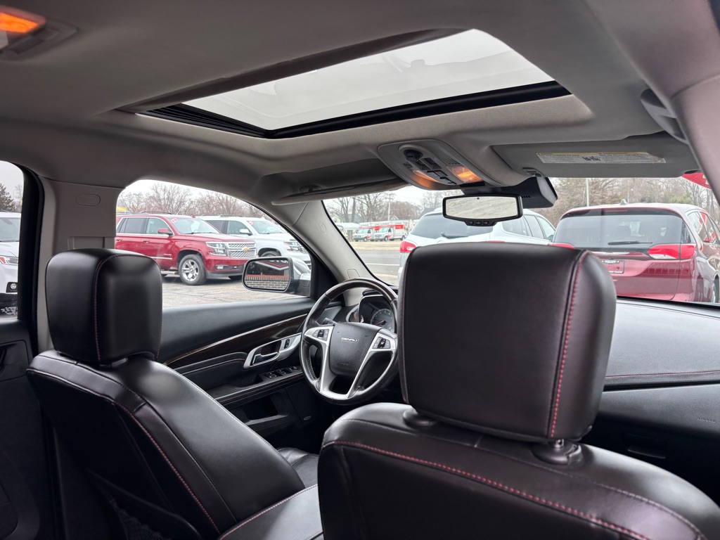 Photo 8 of this GMC TERRAIN