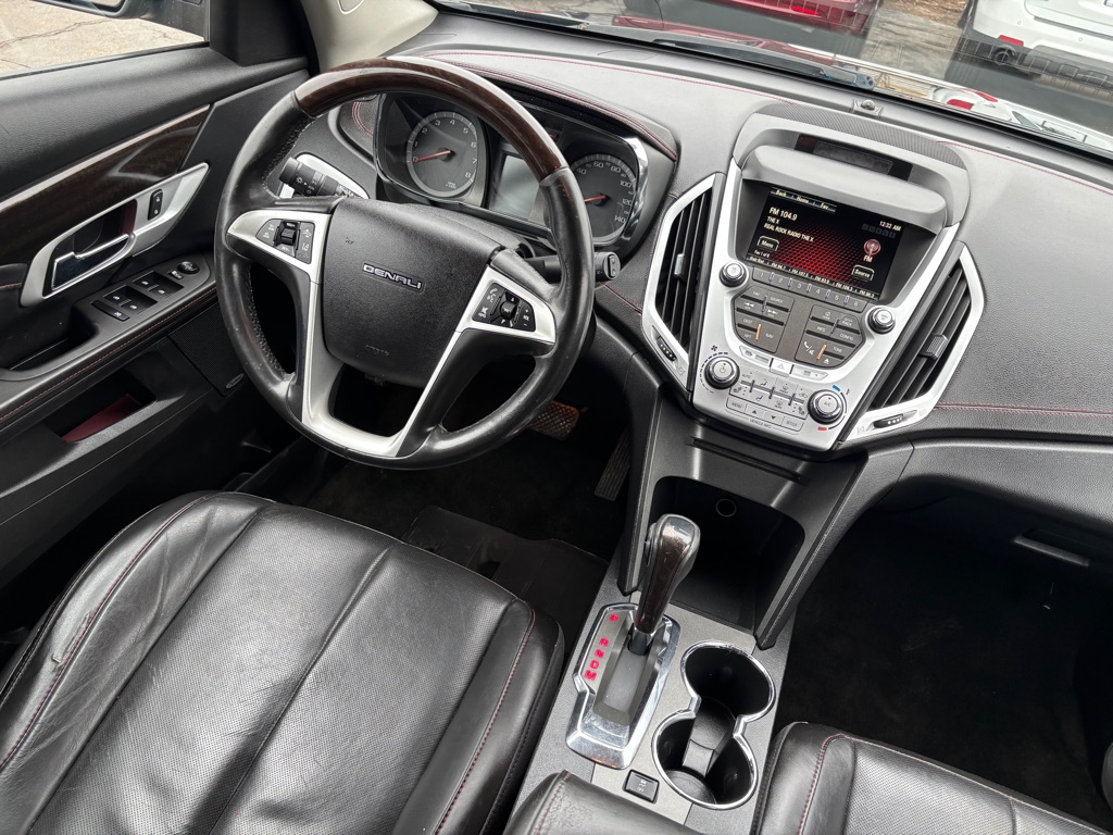 Photo 5 of this GMC TERRAIN