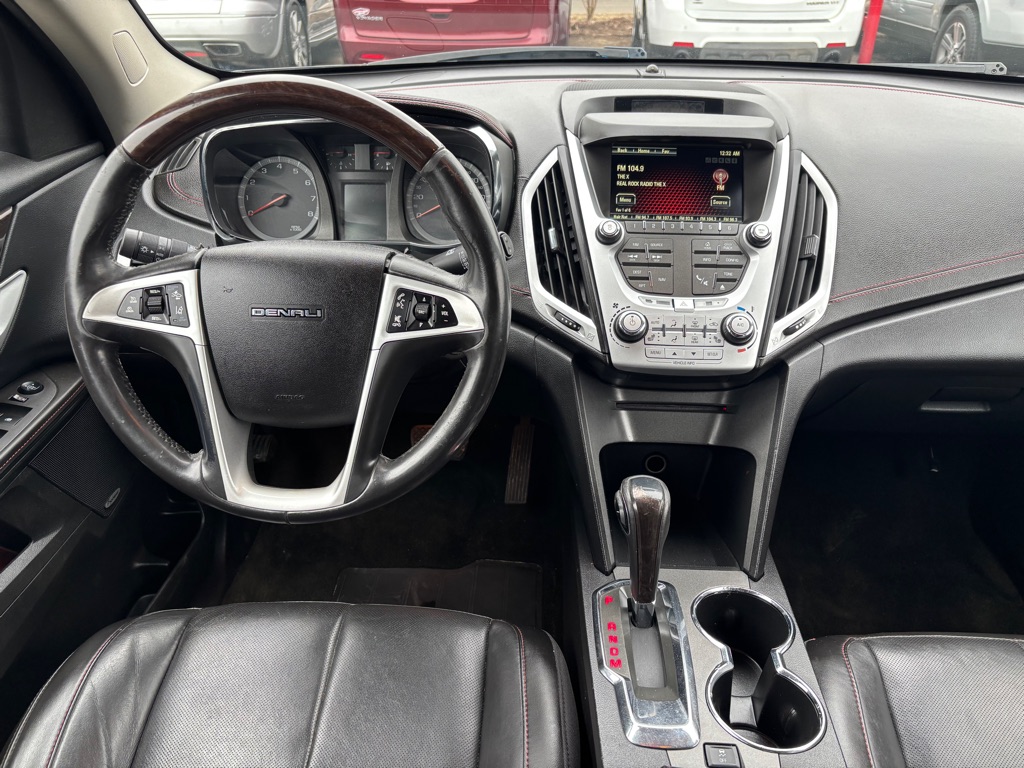 Photo 2 of this GMC TERRAIN