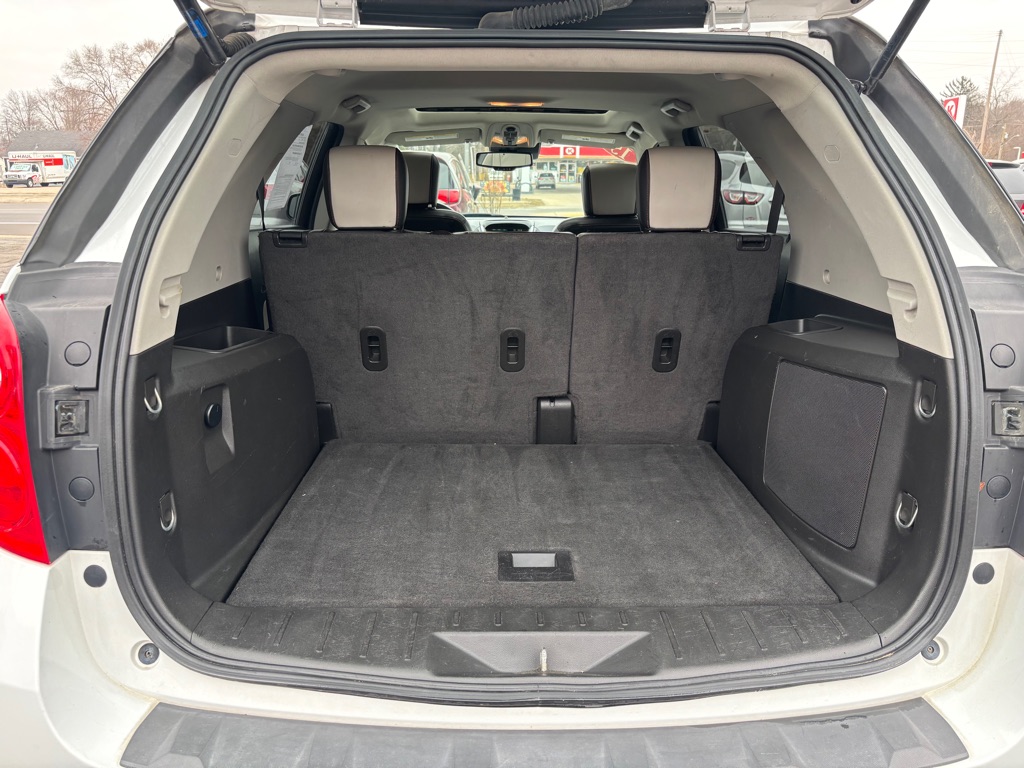 Photo 11 of this CHEVROLET EQUINOX