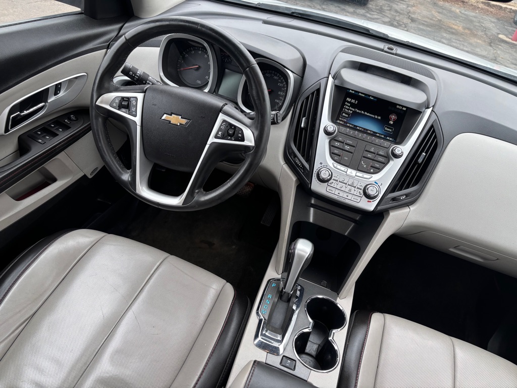 Photo 5 of this CHEVROLET EQUINOX