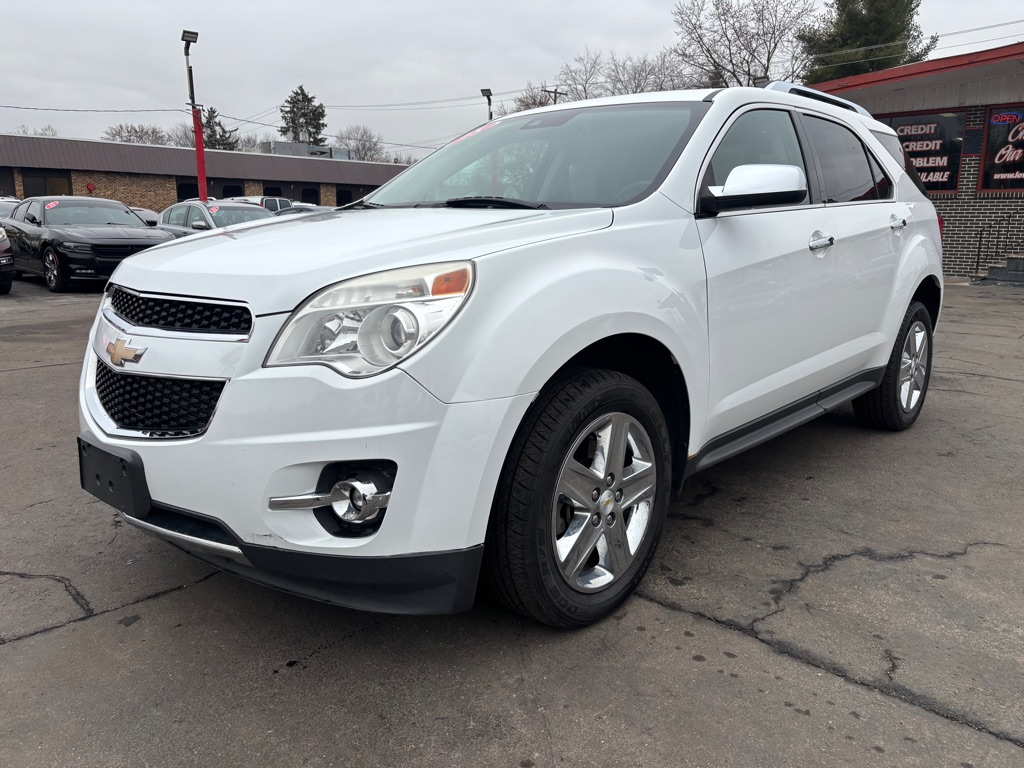 Photo 6 of this CHEVROLET EQUINOX