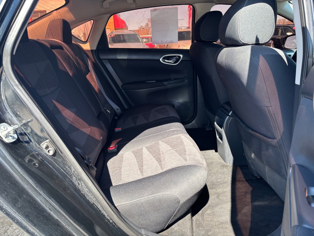Photo 10 of this NISSAN SENTRA