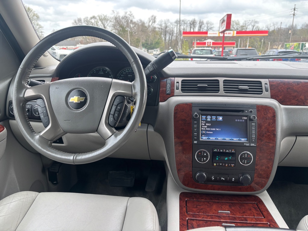 Photo 5 of this CHEVROLET AVALANCHE