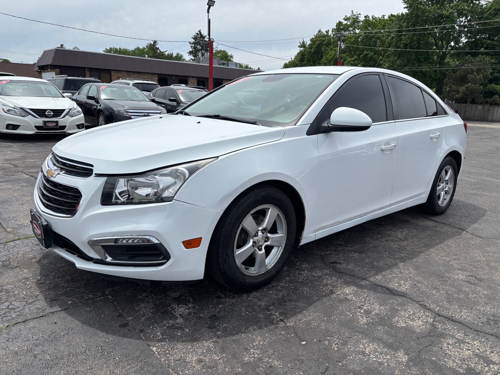 Photo 6 of this CHEVROLET CRUZE
