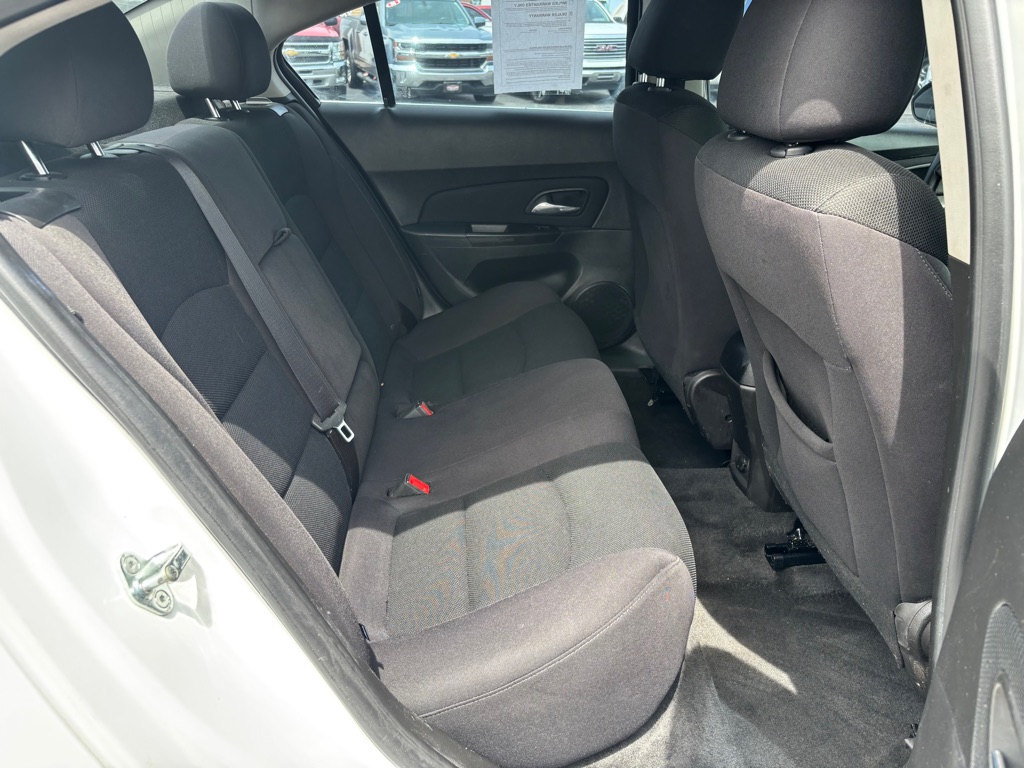 Photo 9 of this CHEVROLET CRUZE