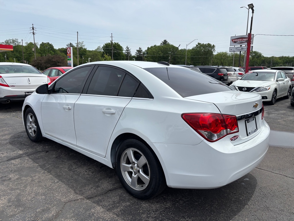 Photo 3 of this CHEVROLET CRUZE