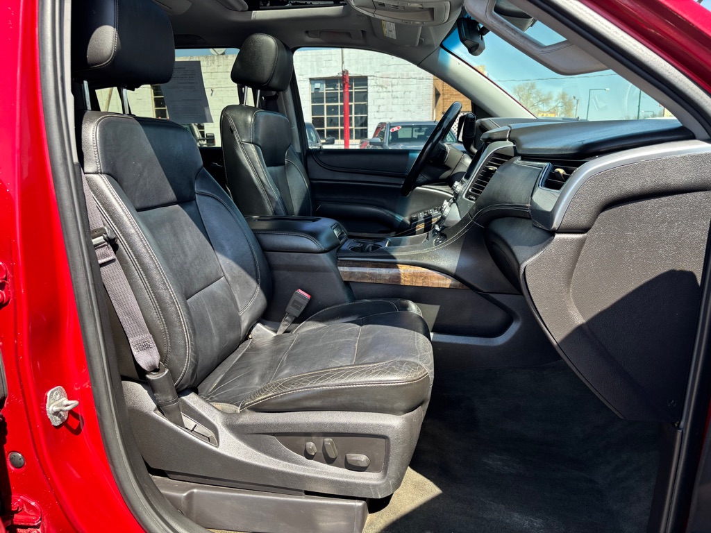 Photo 10 of this CHEVROLET SUBURBAN