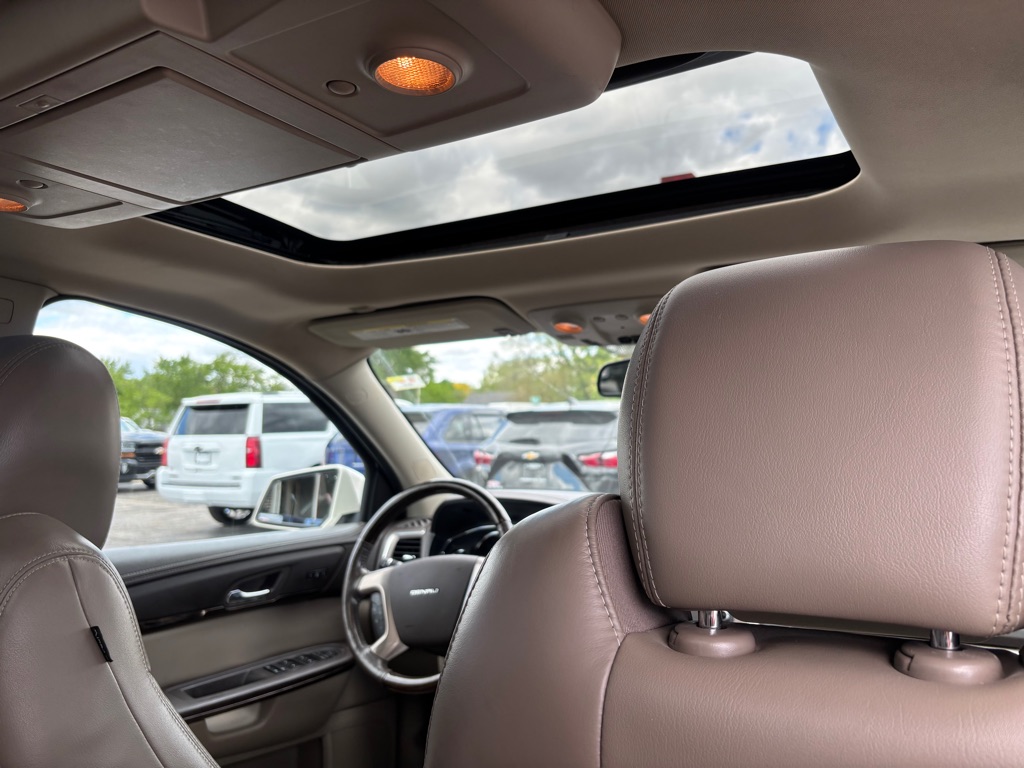 Photo 8 of this GMC ACADIA