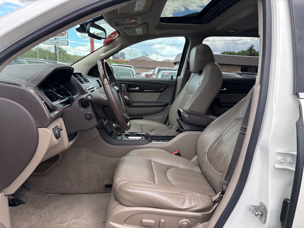 Photo 7 of this GMC ACADIA