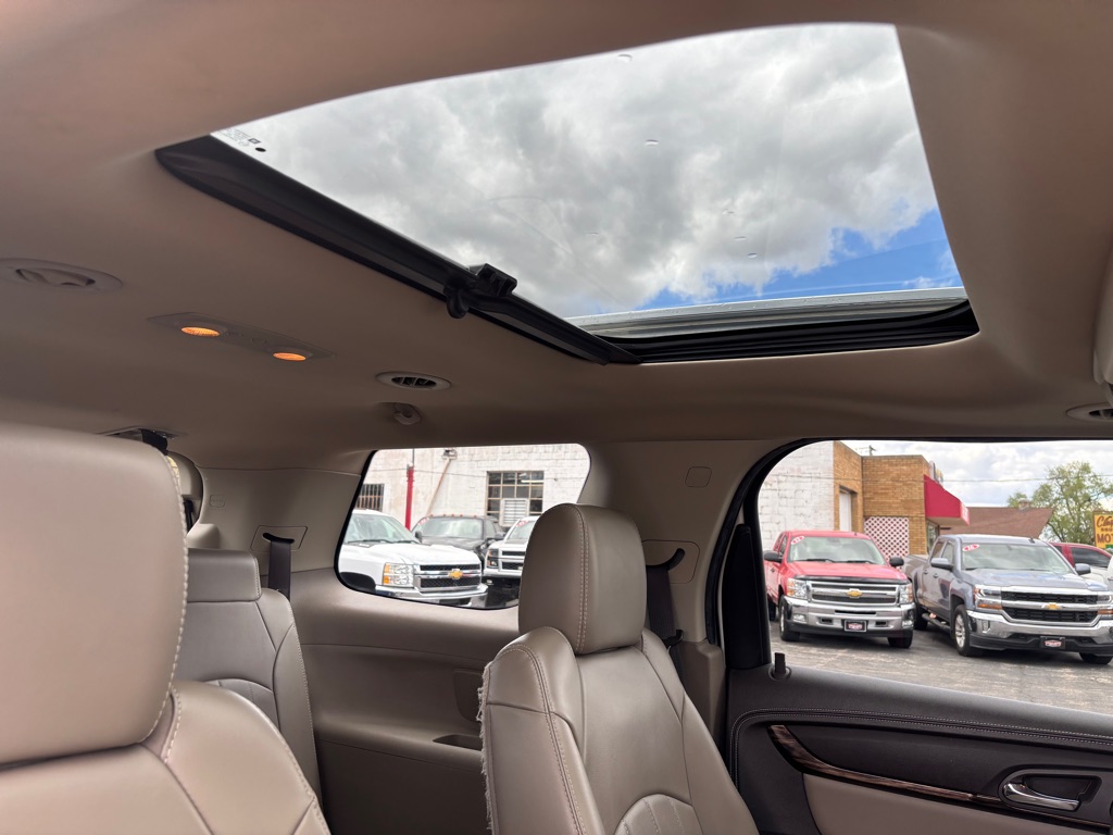Photo 11 of this GMC ACADIA