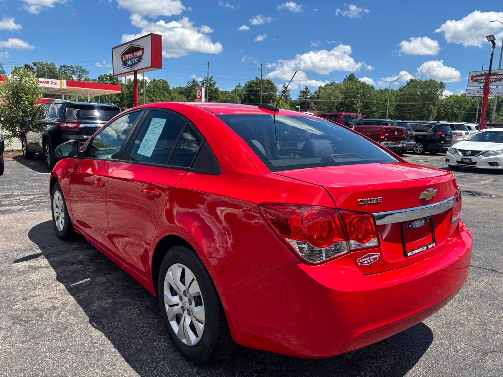 Photo 3 of this CHEVROLET CRUZE