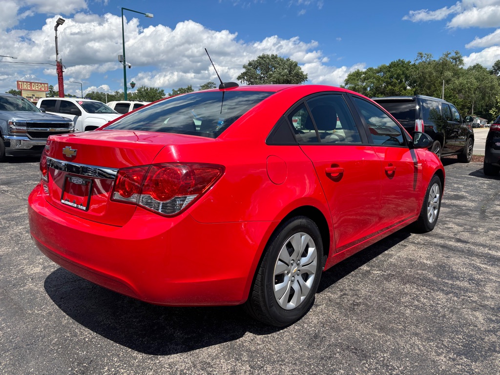 Photo 4 of this CHEVROLET CRUZE