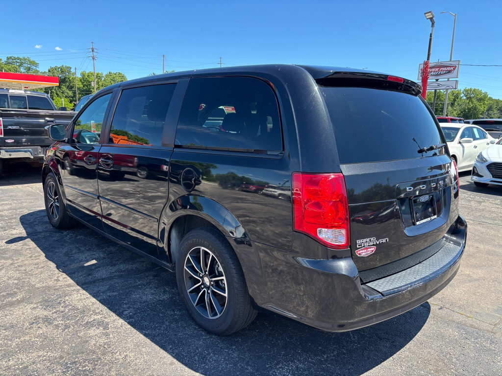 Photo 3 of this DODGE GRAND CARAVAN