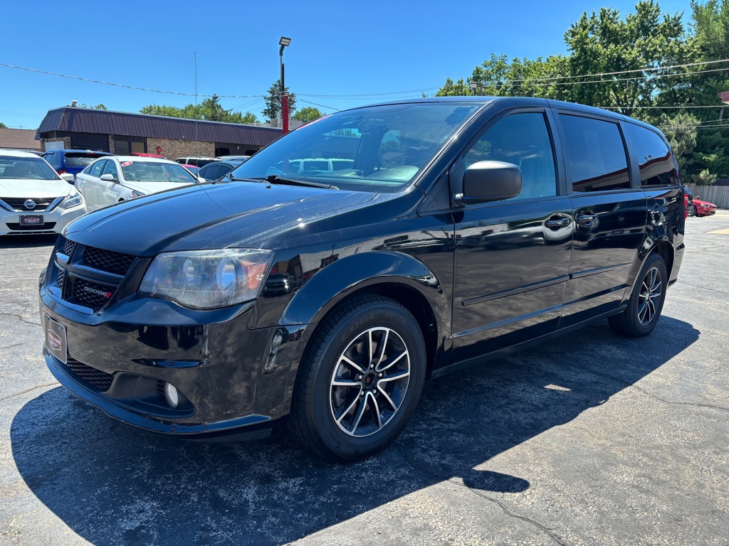 Photo 2 of this DODGE GRAND CARAVAN