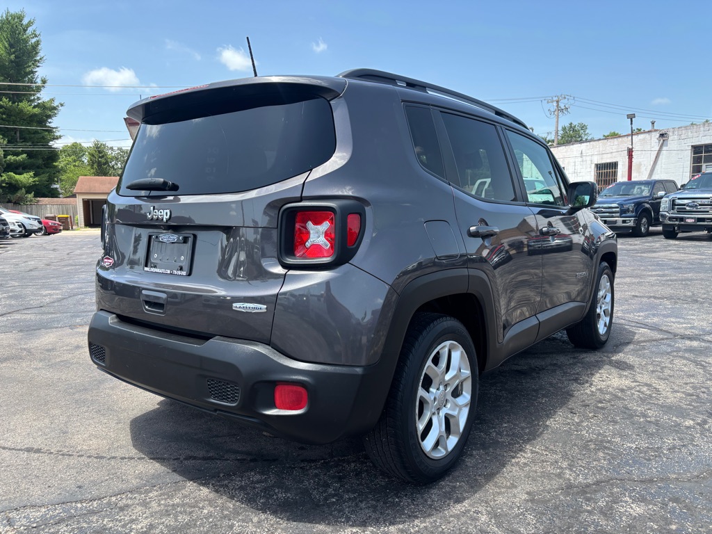 Photo 4 of this JEEP RENEGADE