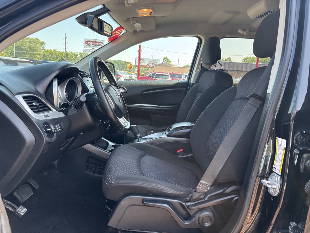 Photo 5 of this DODGE JOURNEY