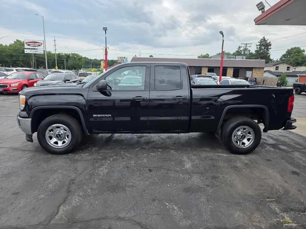 Photo 3 of this GMC SIERRA