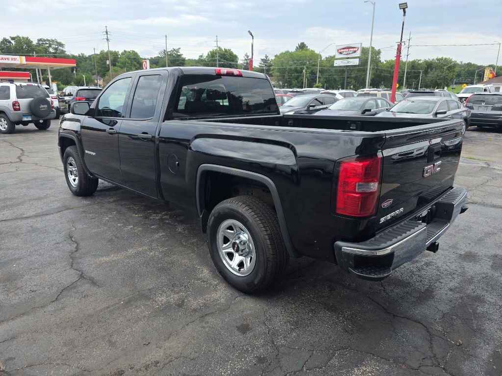Photo 5 of this GMC SIERRA