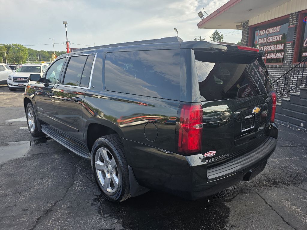 Photo 3 of this CHEVROLET SUBURBAN