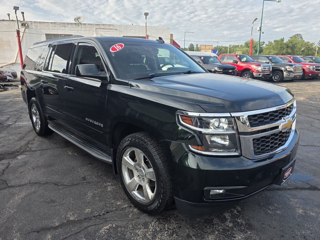 Photo 7 of this CHEVROLET SUBURBAN
