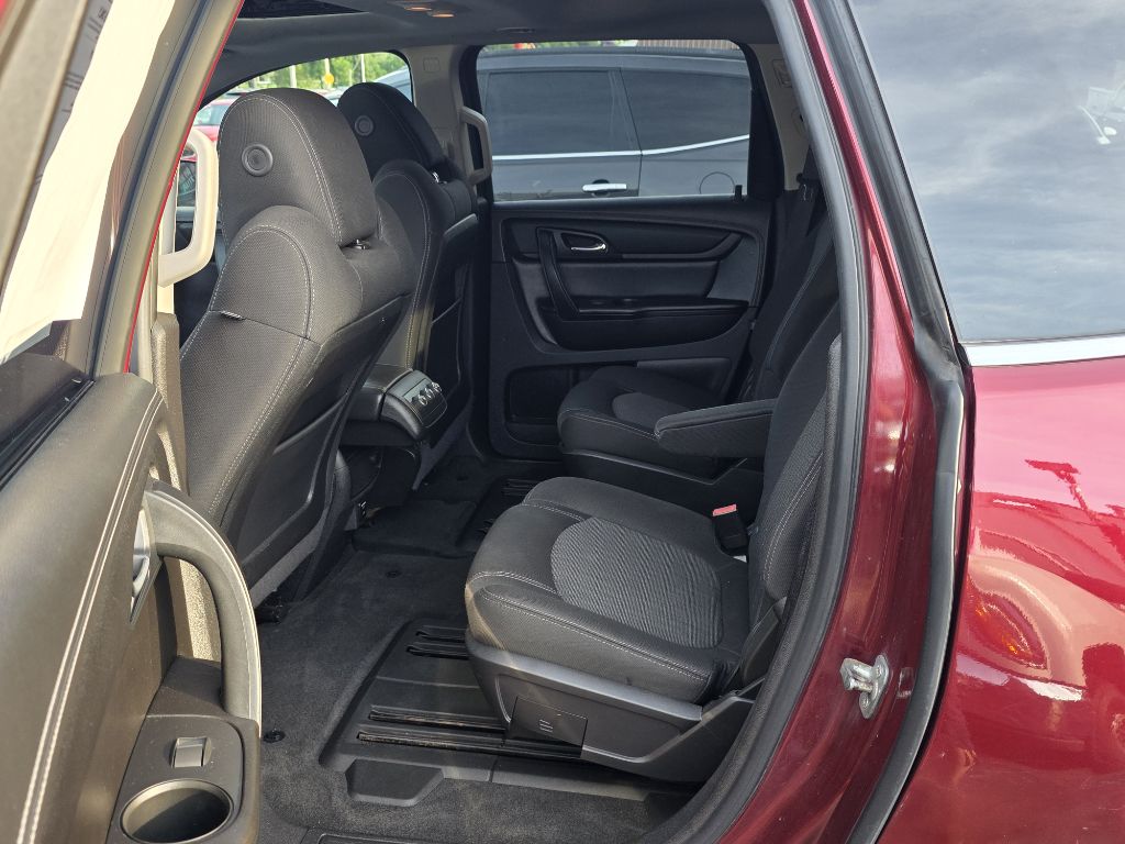 Photo 9 of this CHEVROLET TRAVERSE