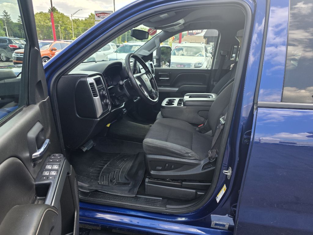 Photo 8 of this CHEVROLET SILVERADO 1500