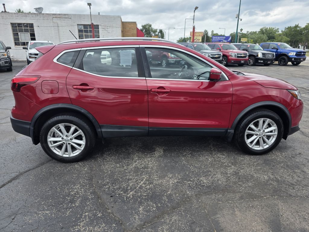 Photo 6 of this NISSAN ROGUE SPORT
