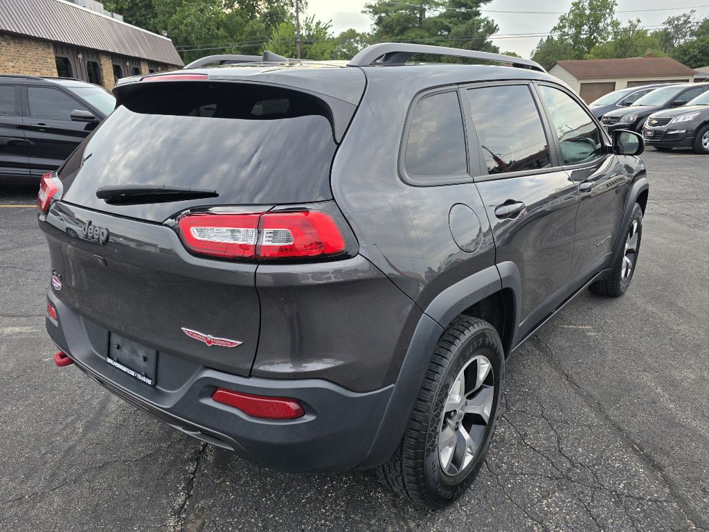Photo 6 of this JEEP CHEROKEE