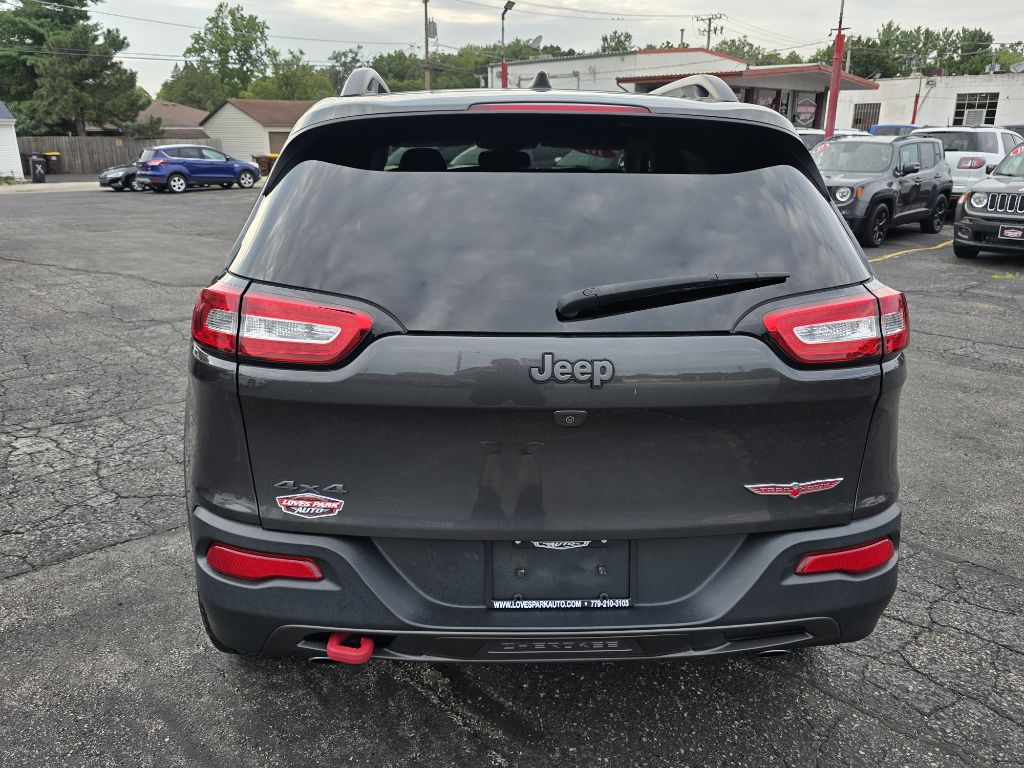 Photo 4 of this JEEP CHEROKEE