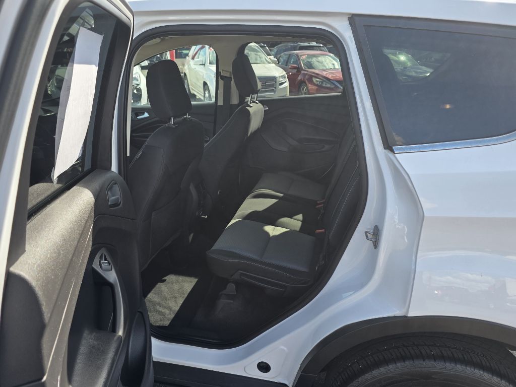 Photo 10 of this FORD ESCAPE