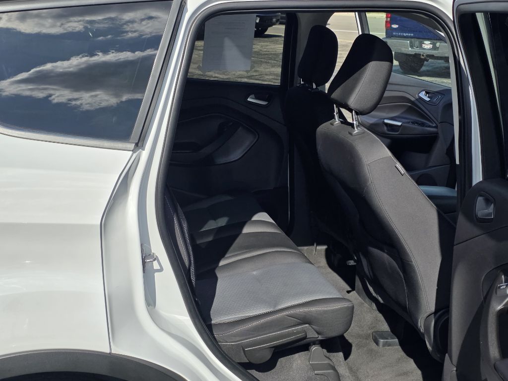 Photo 14 of this FORD ESCAPE