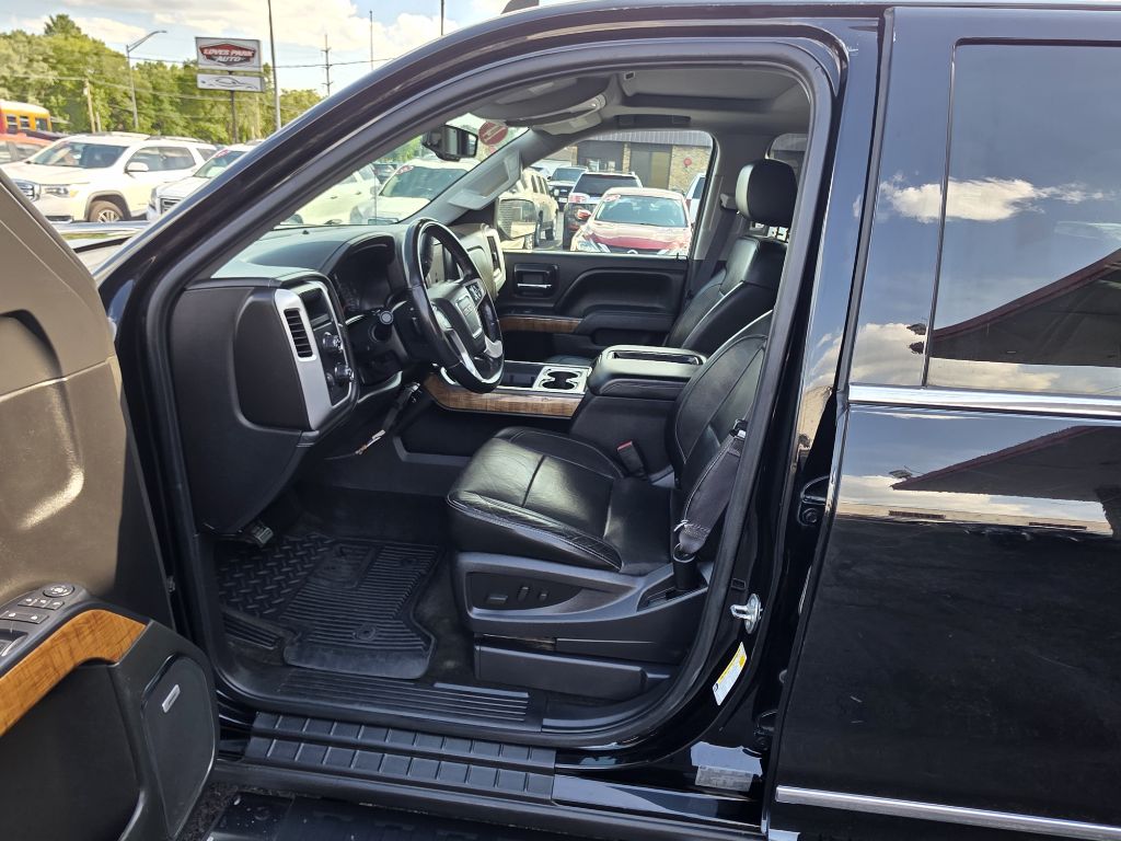 Photo 9 of this GMC SIERRA