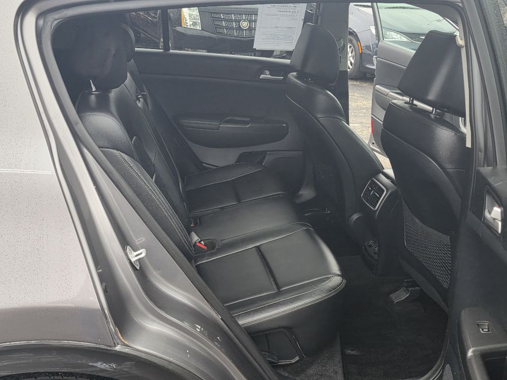 Photo 11 of this KIA SPORTAGE