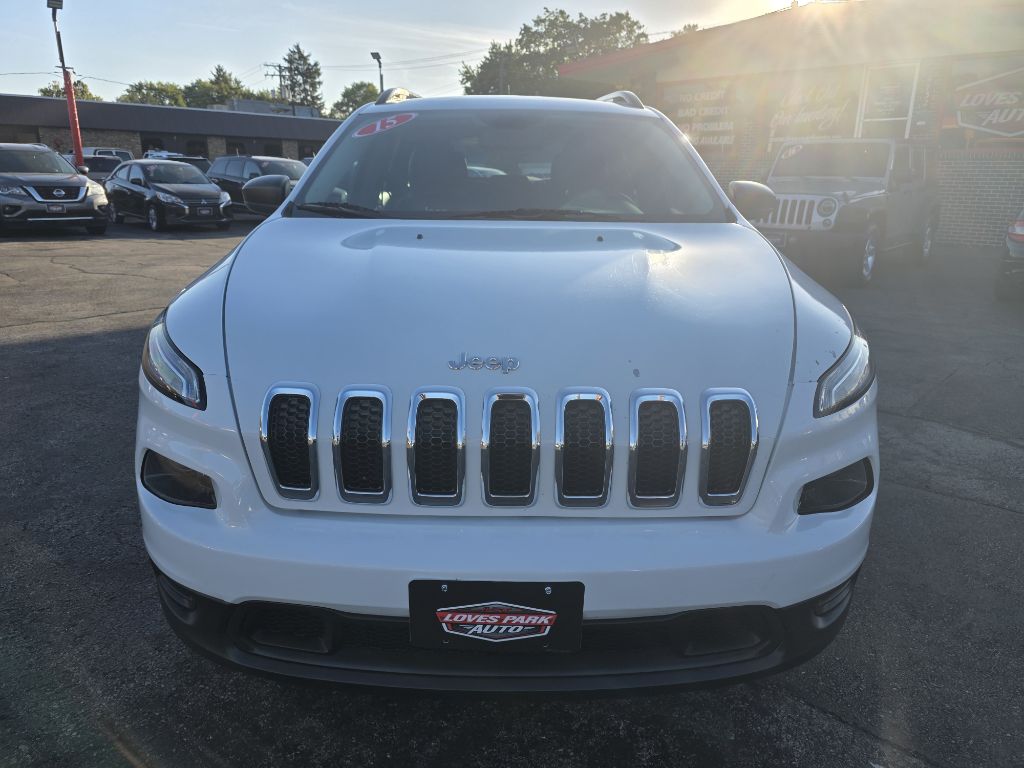 Photo 8 of this JEEP CHEROKEE