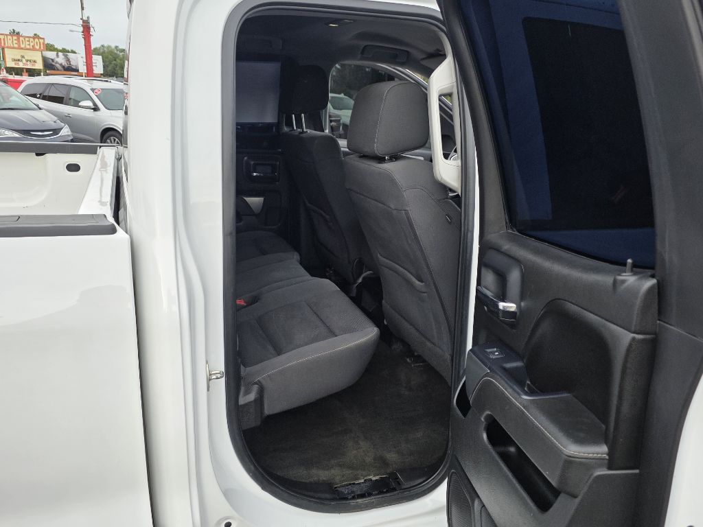 Photo 14 of this CHEVROLET SILVERADO 1500