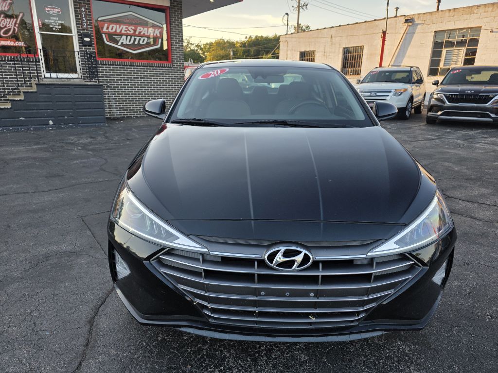Photo 6 of this HYUNDAI ELANTRA