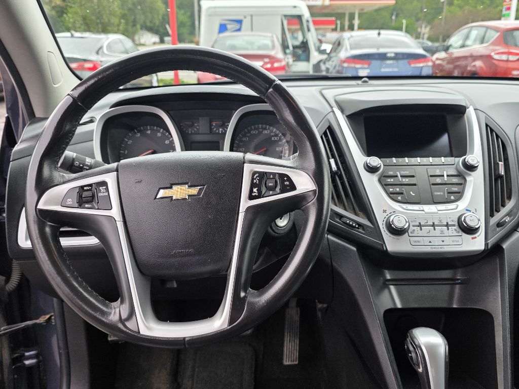 Photo 11 of this CHEVROLET EQUINOX