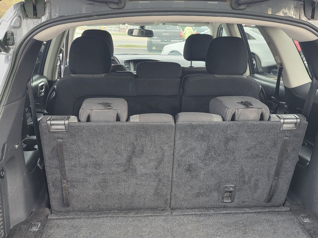 Photo 13 of this NISSAN PATHFINDER