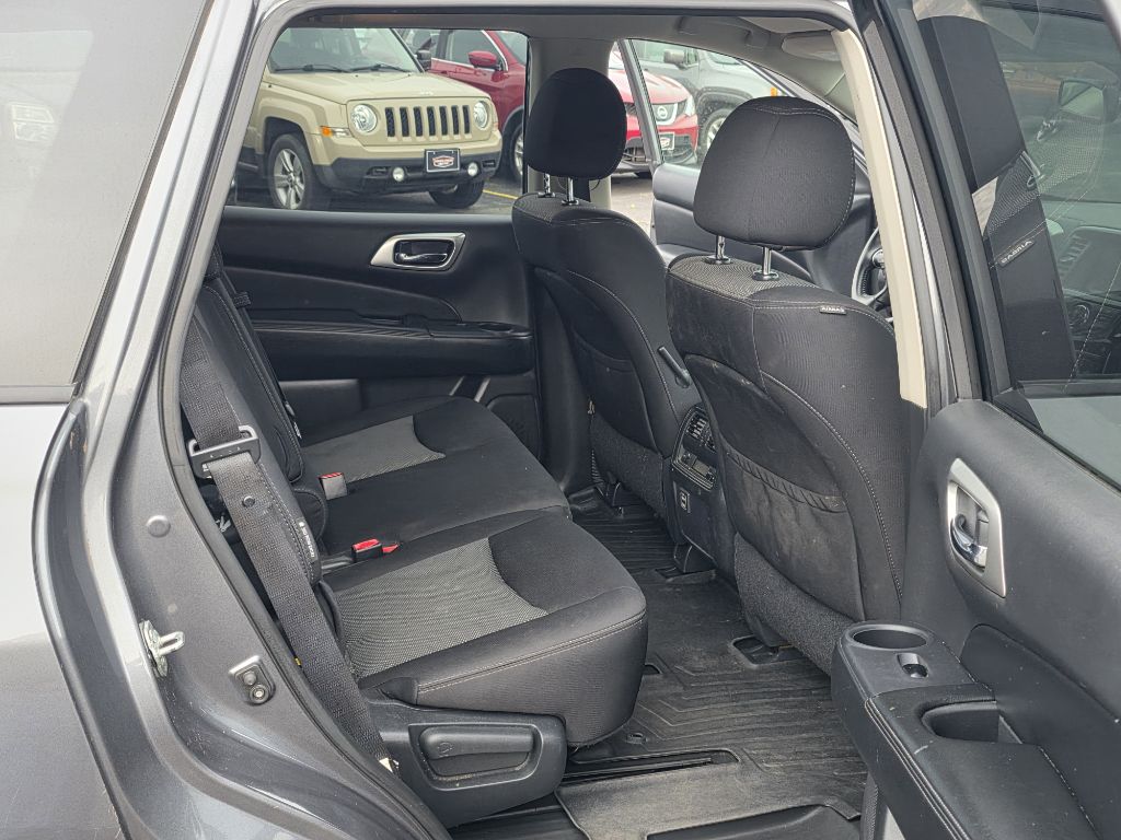 Photo 14 of this NISSAN PATHFINDER