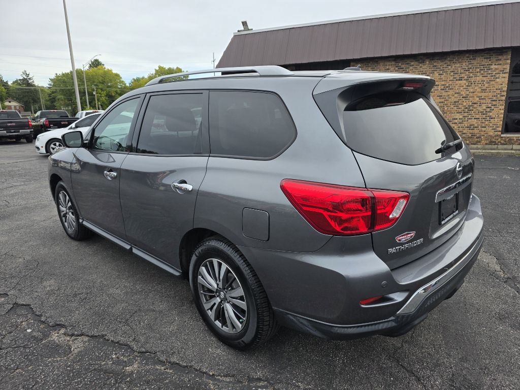 Photo 3 of this NISSAN PATHFINDER