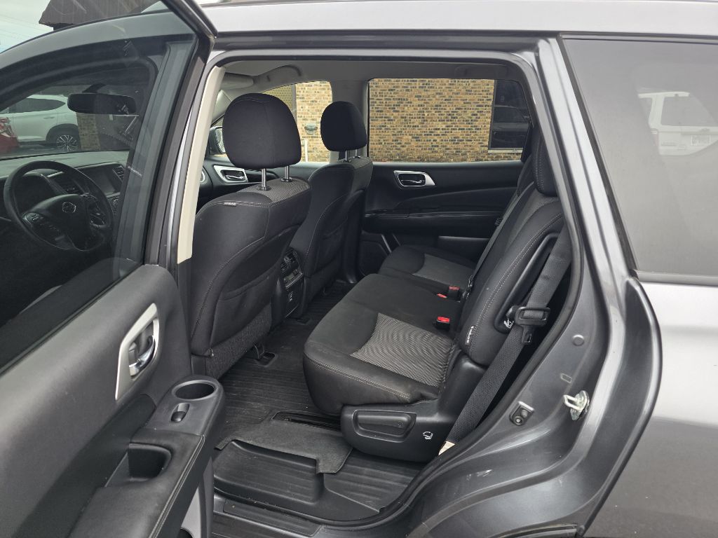 Photo 10 of this NISSAN PATHFINDER