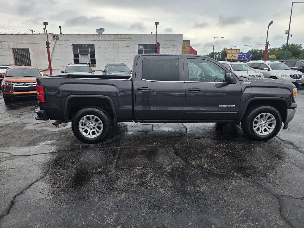 Photo 6 of this GMC SIERRA