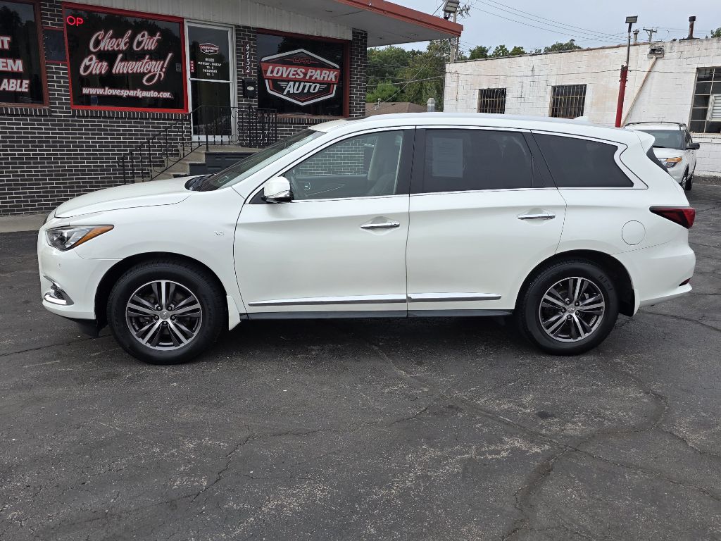 Photo 4 of this INFINITI QX60