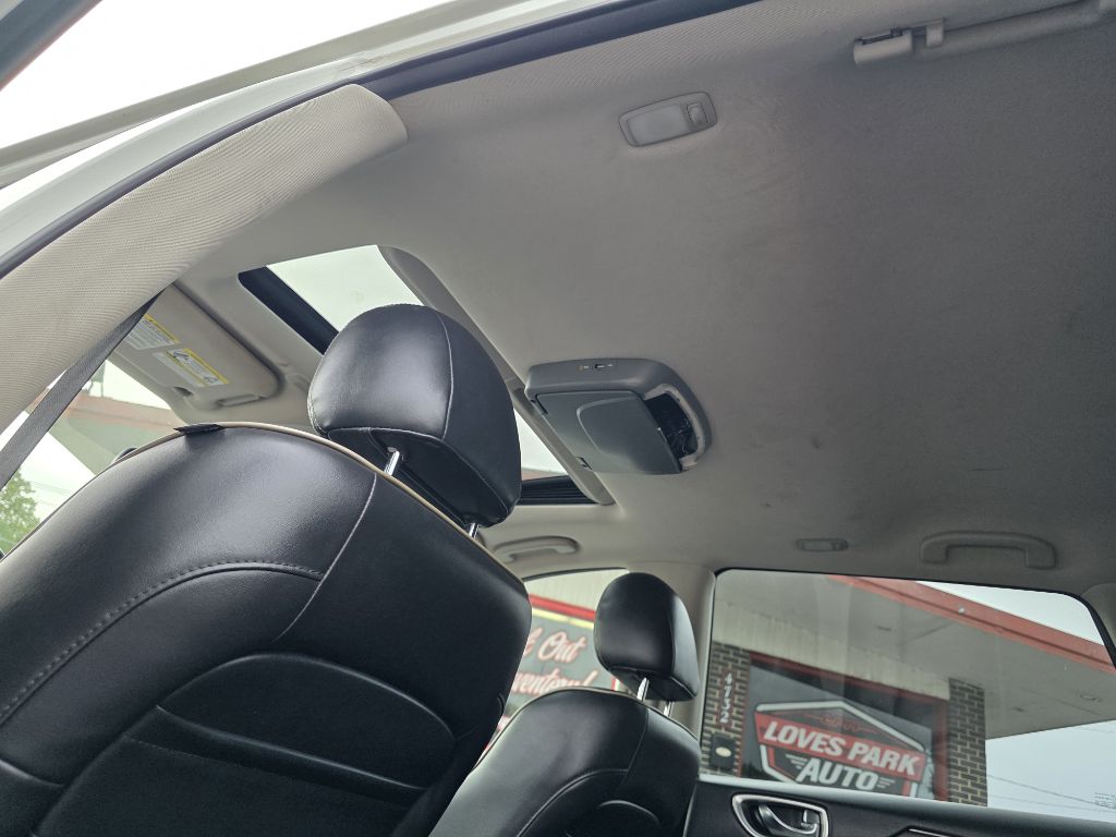 Photo 10 of this INFINITI QX60
